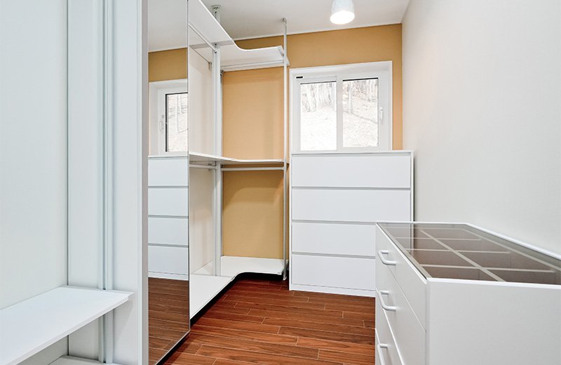 Cabinets & cupboards